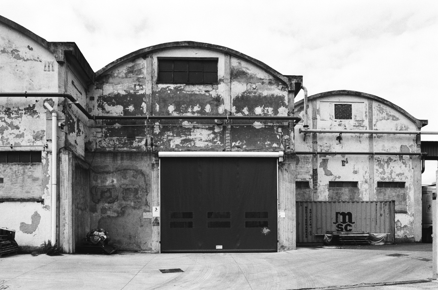 43&deg;33'36"N 10&deg;19'1"E Livorno harbour landscape, 2024